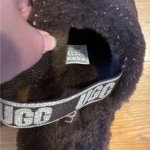 UGG Fuzzy Slides